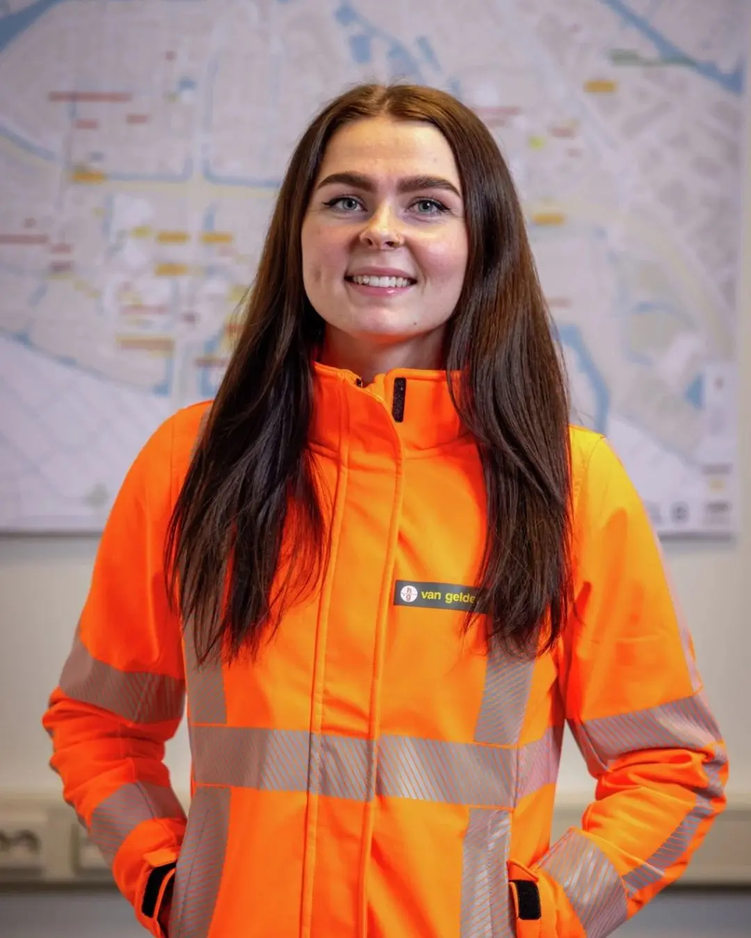 Voorman bezig met werkzaamheden op projectlocatie