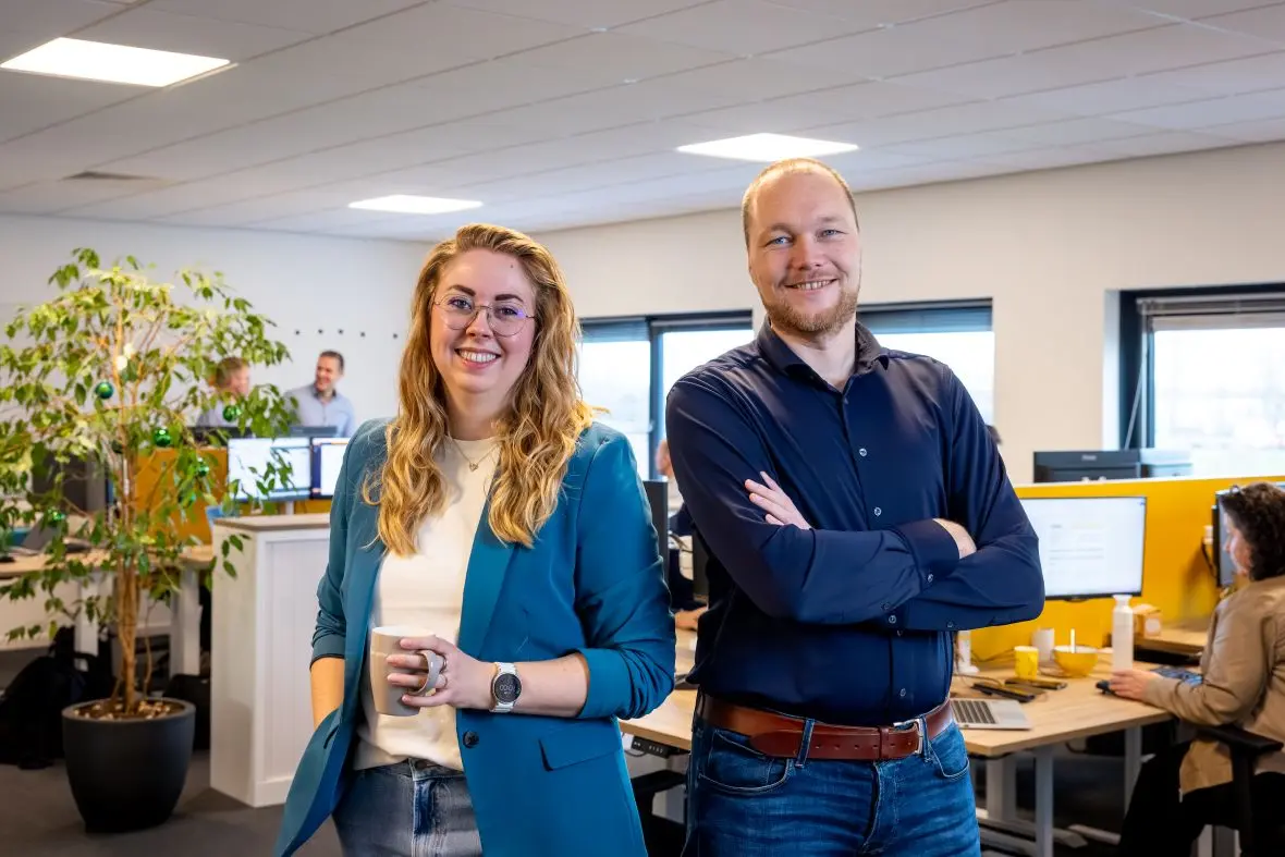 Twee projectleiders op kantoor