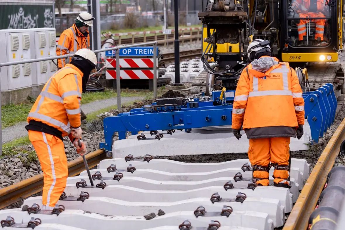 /static/uploads/704-rail-van-gelder-infra.jpg